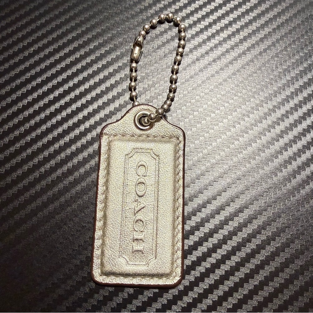 ✨ Coach Silver Metallic Leather Hangtag Replacement Purse Tag ✨ - Picture 1 of 8